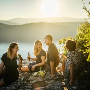aix-les-bains-Apero_entre_amis_vue_lac--Baptiste_Dulac-3612